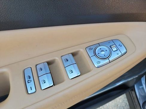 Certified 2023 Hyundai Santa Fe Calligraphy image 19
