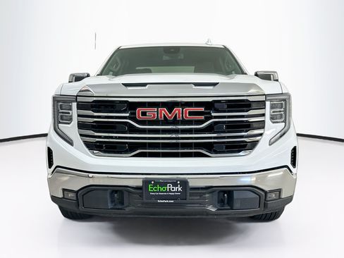 Used 2025 GMC Sierra 1500 SLT AWD/4WD image 2