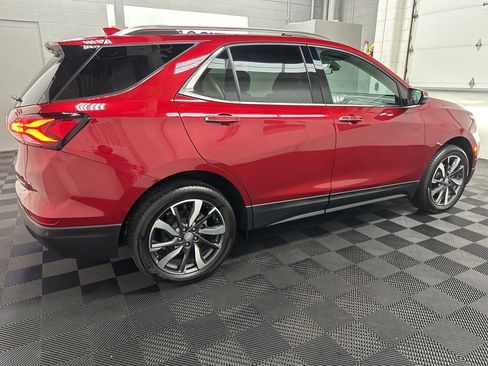 Used 2024 Chevrolet Equinox Premier image 11