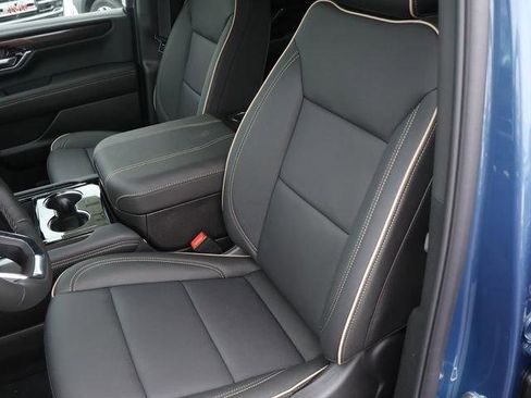 New 2026 GMC Yukon XL Elevation w/ Elevation Premium Package AWD/4WD image 22