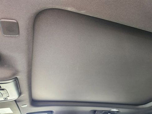 Used 2021 Chevrolet Tahoe Z71 w/ Z71 Signature Package image 26