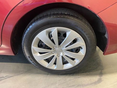 Used 2019 Subaru Impreza 2.0i w/ Eyesight image 8