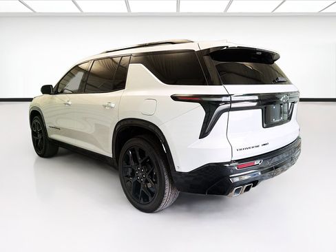 Used 2024 Chevrolet Traverse RS AWD/4WD image 6