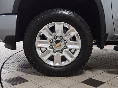 Used 2025 Chevrolet Silverado 2500 High Country w/ Technology Package AWD/4WD image 29