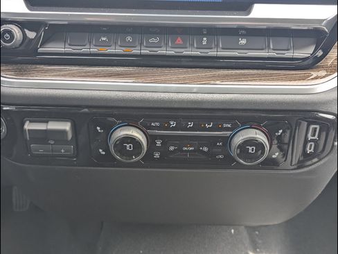 New 2026 Chevrolet Silverado 1500 LT image 26