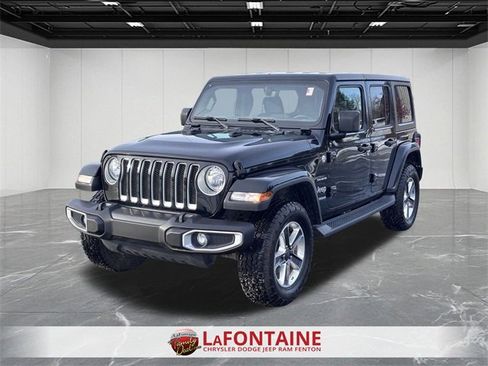 Used 2019 Jeep Wrangler Unlimited Sahara image 1