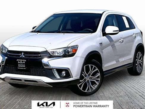 Used 2019 Mitsubishi Outlander Sport SE FWD image 1