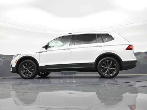 Used 2024 Volkswagen Tiguan SE image 24