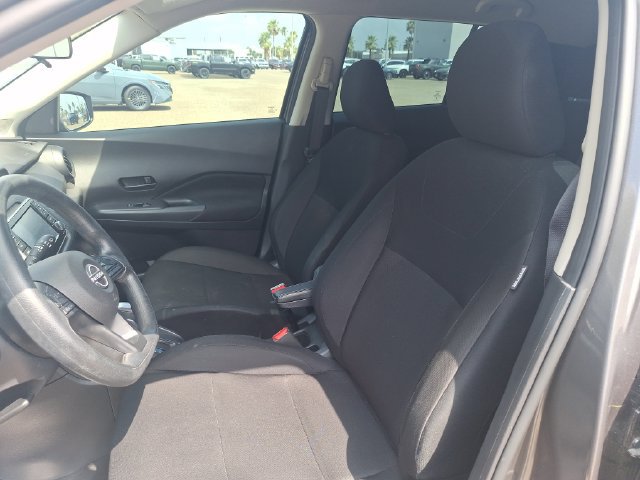 Certified 2025 Nissan Kicks Play S FWD image 10
