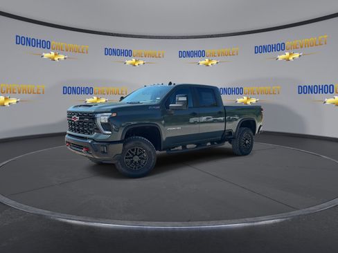New 2026 Chevrolet Silverado 2500 ZR2 AWD/4WD image 4