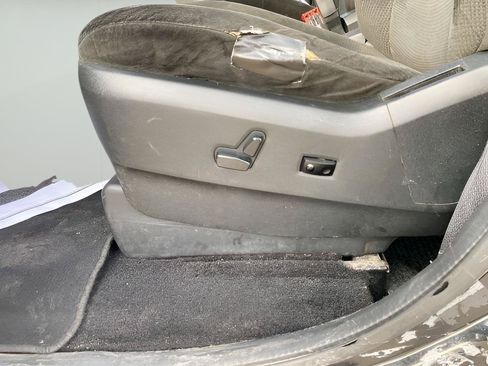 Used 2016 Dodge Grand Caravan SXT FWD image 29
