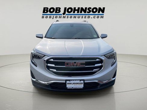 Used 2019 GMC Terrain SLT w/ Preferred Package AWD/4WD image 2