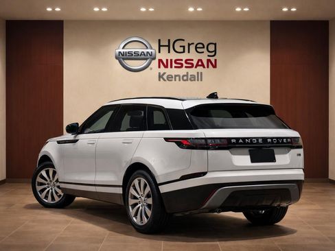 Used 2022 Land Rover Range Rover Velar S AWD/4WD image 4