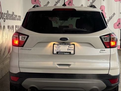 Used 2018 Ford Escape SEL image 12