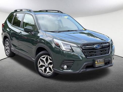 Certified 2023 Subaru Forester Premium AWD/4WD image 3