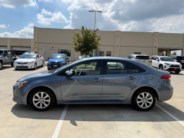 Used 2026 Toyota Corolla LE FWD image 10