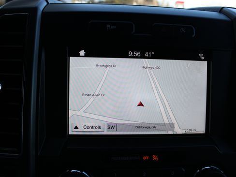 Used 2018 Ford F150 XLT w/ Equipment Group 302A Luxury image 20