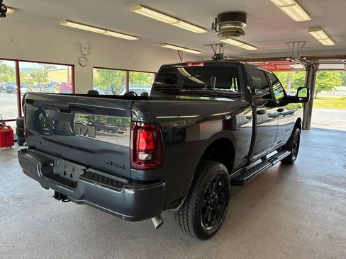 Certified 2025 RAM 2500 Big Horn AWD/4WD image 26