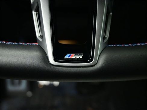 Used 2025 BMW M5 w/ Carbon Package image 22