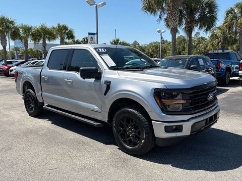 Used 2025 Ford F150 XLT w/ Equipment Group 302A MID AWD/4WD image 9