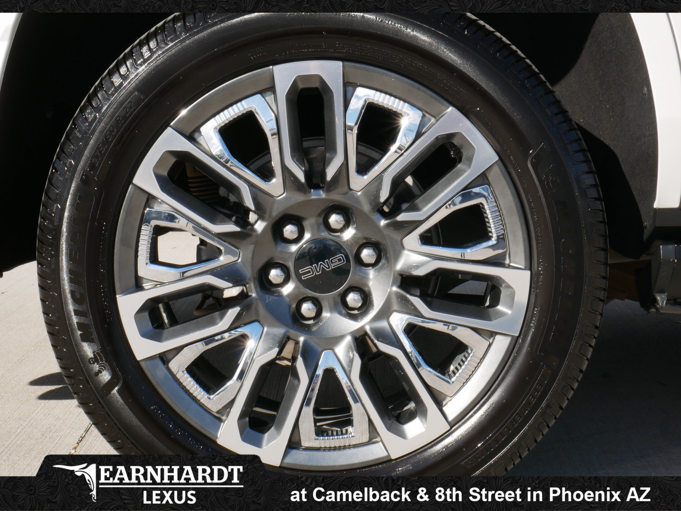 Used 2023 GMC Yukon Denali Ultimate AWD/4WD image 21