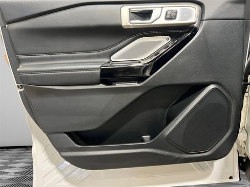 Used 2023 Ford Explorer ST w/ Technology Package image 22