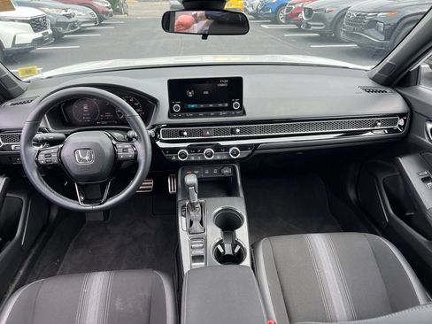 Certified 2025 Honda Civic Sport image 19