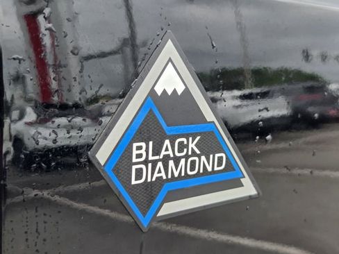 Used 2024 Ford Bronco Black Diamond AWD/4WD image 18