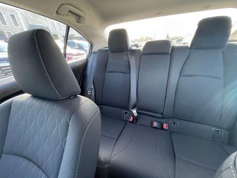 Used 2025 Toyota Corolla LE image 38