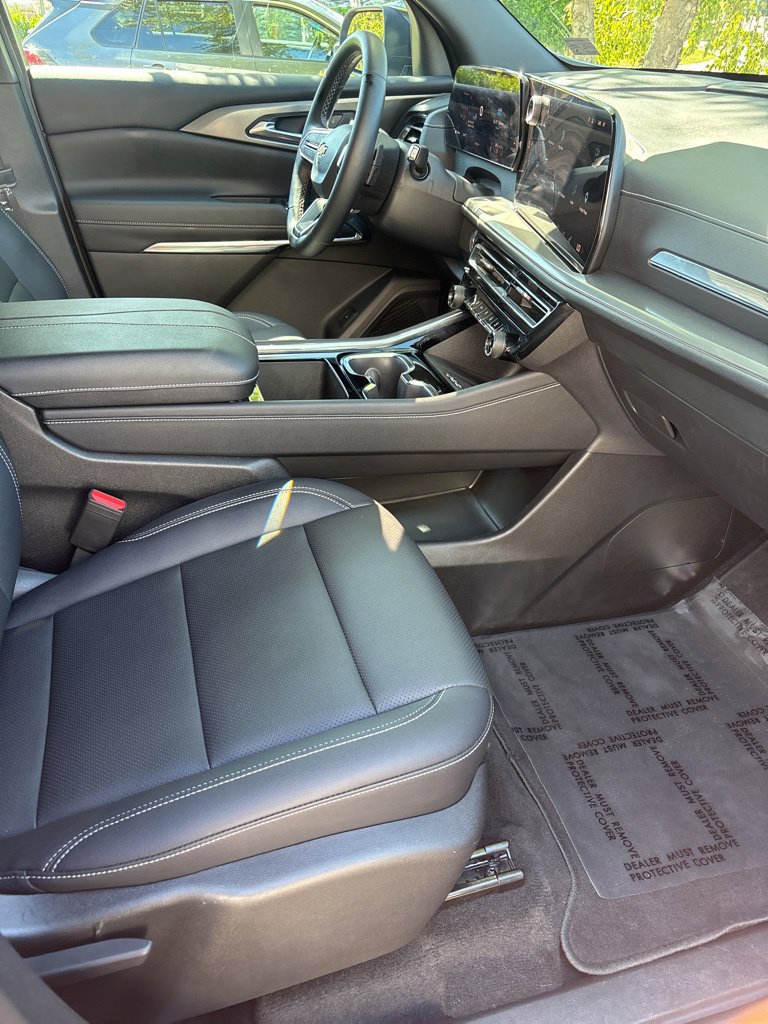 Used 2026 Chevrolet Traverse LT AWD/4WD image 22
