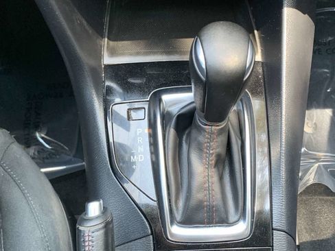 Used 2015 MAZDA MAZDA3 i Touring w/ Technology Package image 21