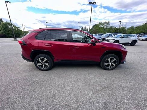 Used 2023 Toyota RAV4 SE w/ Weather & Moonroof Package AWD/4WD image 2