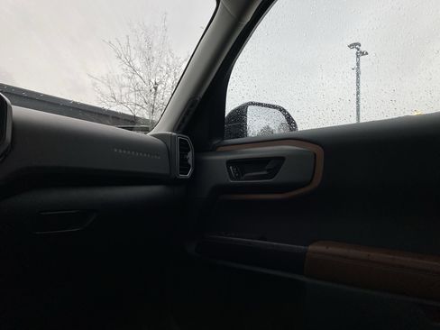 Used 2025 Ford Bronco Sport Outer Banks w/ Outer Banks Tech Package+ image 19