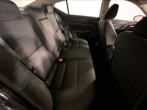 Used 2025 Nissan Altima 2.5 SV FWD image 23