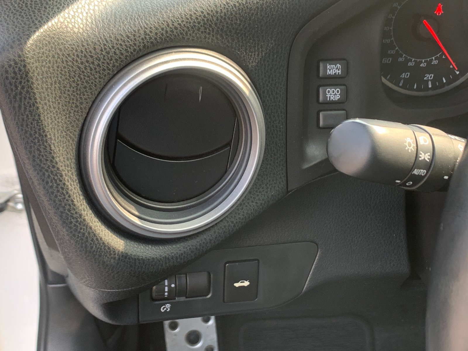 Used 2018 Toyota 86 RWD image 31