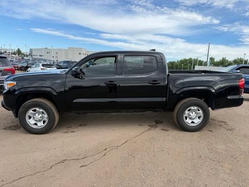 Used 2023 Toyota Tacoma SR AWD/4WD image 2