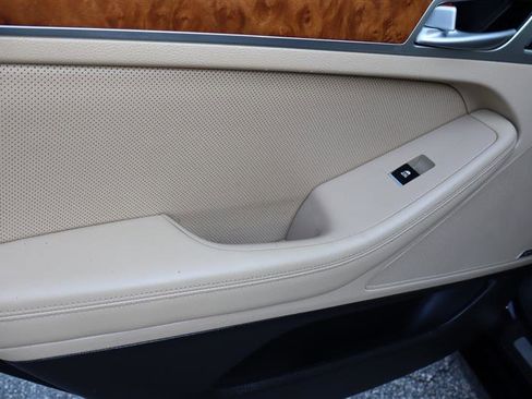 Used 2015 Hyundai Genesis 3.8 w/ Option Group 04 image 9