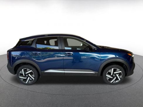 Used 2026 Nissan Kicks SV w/ Cold Weather Package FWD image 16
