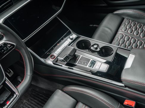 Used 2024 Audi RS 6 performance AWD/4WD image 28