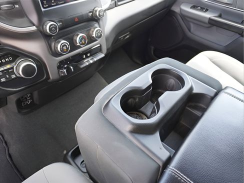 Used 2019 RAM 1500 Big Horn image 26