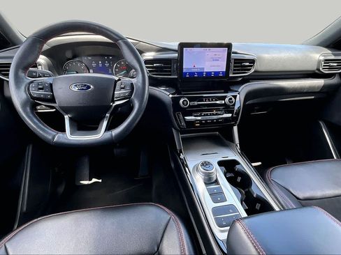 Used 2022 Ford Explorer ST-Line RWD image 16