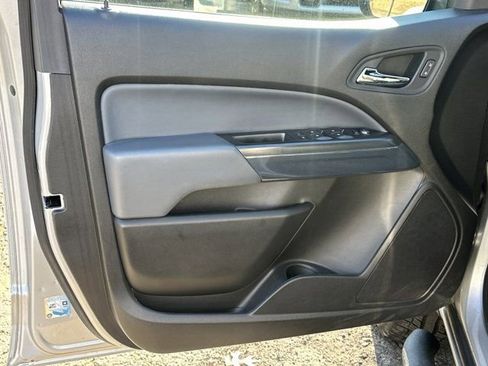 Used 2019 Chevrolet Colorado Z71 image 13