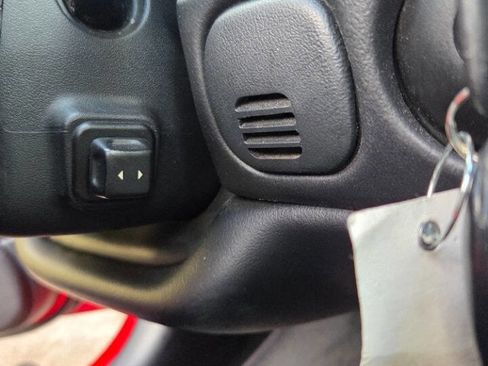 Used 2004 Chevrolet Corvette Convertible w/ Preferred Equipment Group image 9