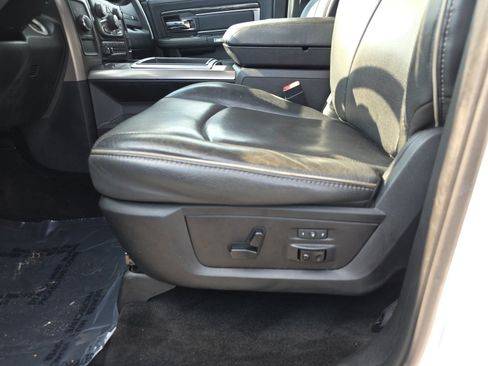 Used 2015 RAM 2500 Limited AWD/4WD image 25