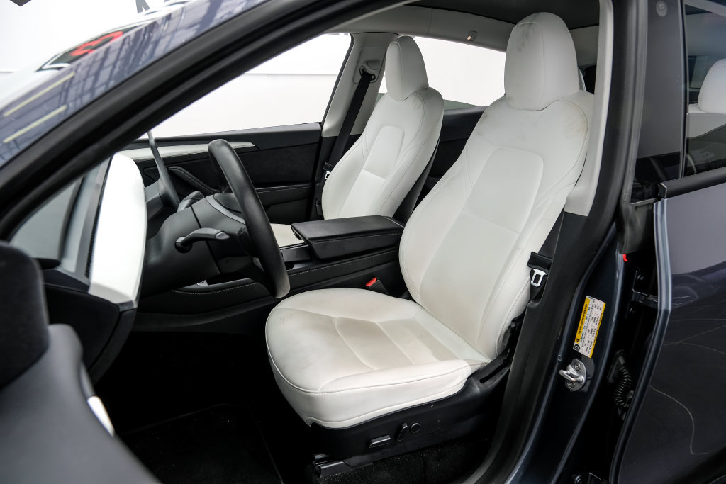 Used 2023 Tesla Model Y Long Range AWD/4WD image 38