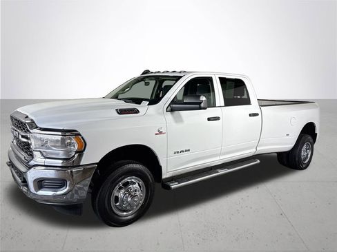 Used 2020 RAM 3500 Tradesman image 2