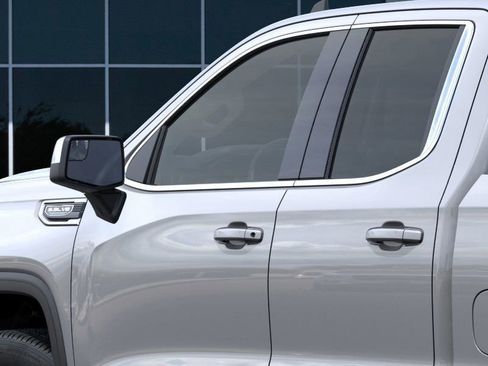 New 2026 GMC Sierra 1500 SLE w/ Preferred Package image 12