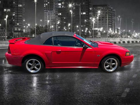 Used 2003 Ford Mustang GT RWD image 6