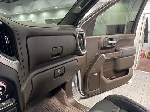 Used 2022 GMC Sierra 2500 Denali w/ Denali Ultimate Package image 25