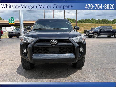 Used 2023 Toyota 4Runner SR5 AWD/4WD image 3